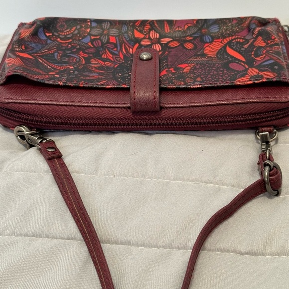 Sakroots crossbody wallet and phone carrier. - Picture 12 of 12